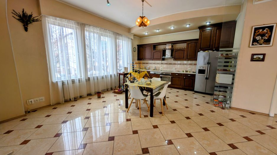 Vila, 6 Camere, 365 mp, 4 bai, Andrei Muresanu, Constantin Brancusi - Poză 3