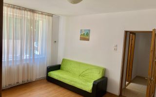 De vanzare apartament cu 2 camere, Zona Pietonalul Unirii, Etaj 1. - Poză 2