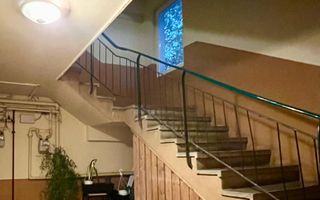 Apartament 3 camere, etaj 1/4, strada Banat, Tudor - Poză 9