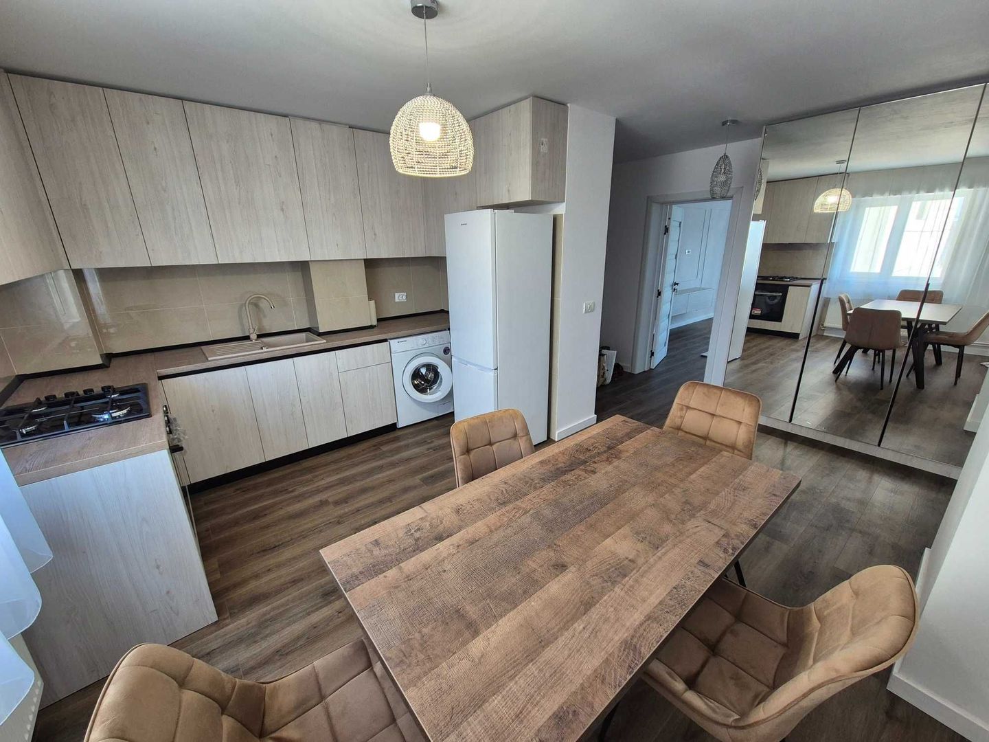 De Închiriat Apartament Lux 3 camere, rond Alba Iulia - Poză 3