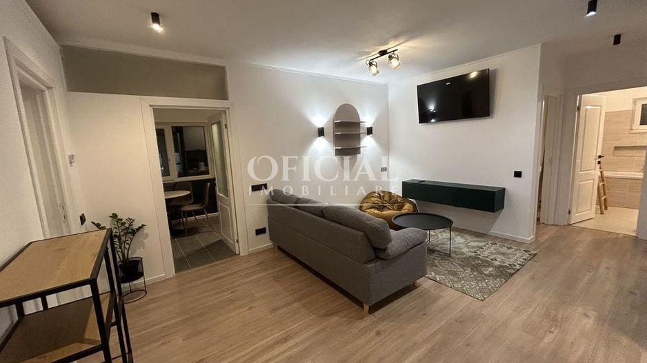 Apartament 3 camere | Garaj | 70 mp | 2 Bai | Zona Teilor | Floresti - Poză 2