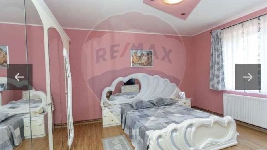 Casa/Vila 4 camere de vanzare - Poză 2