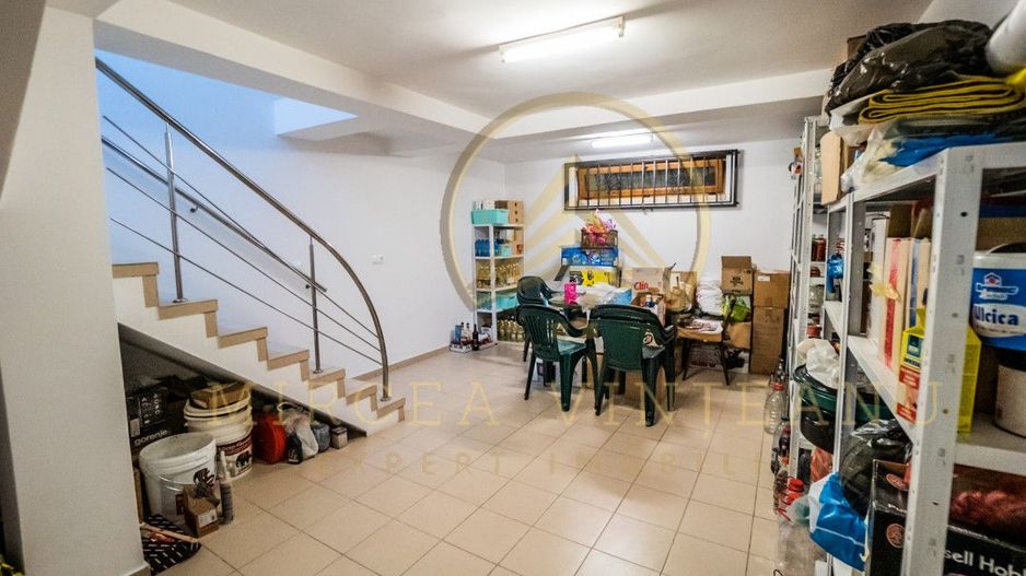 Palazu Mare / Elvila -  Vanzare Vila  D+P+1E cu teren de 996 mp - Poză 53