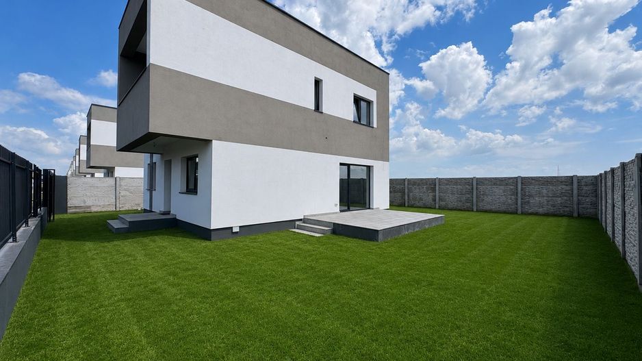 Vila moderna P+1, 150m2 si 320 curte cu POMPA DE CALDURA - Poză 2