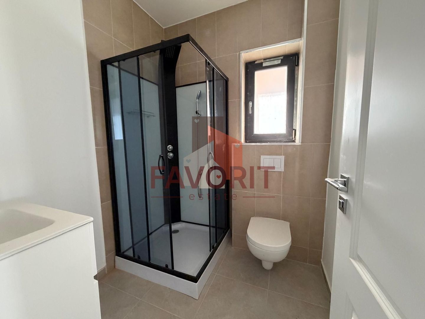 Duplex | COMISION 0 | Curte amenajata | Toate utilitatile | 3 Bai | - Poză 13