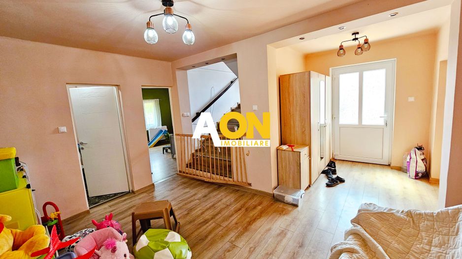 Casa S+P+M, 5 camere,  955 mp teren, zona Centru - Poză 4