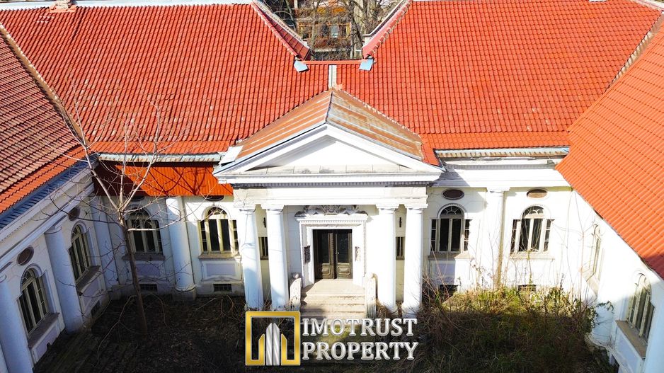 Vilă istorică Arad centru – Casa Neuman, 1987 mp, unicat - Poză 1