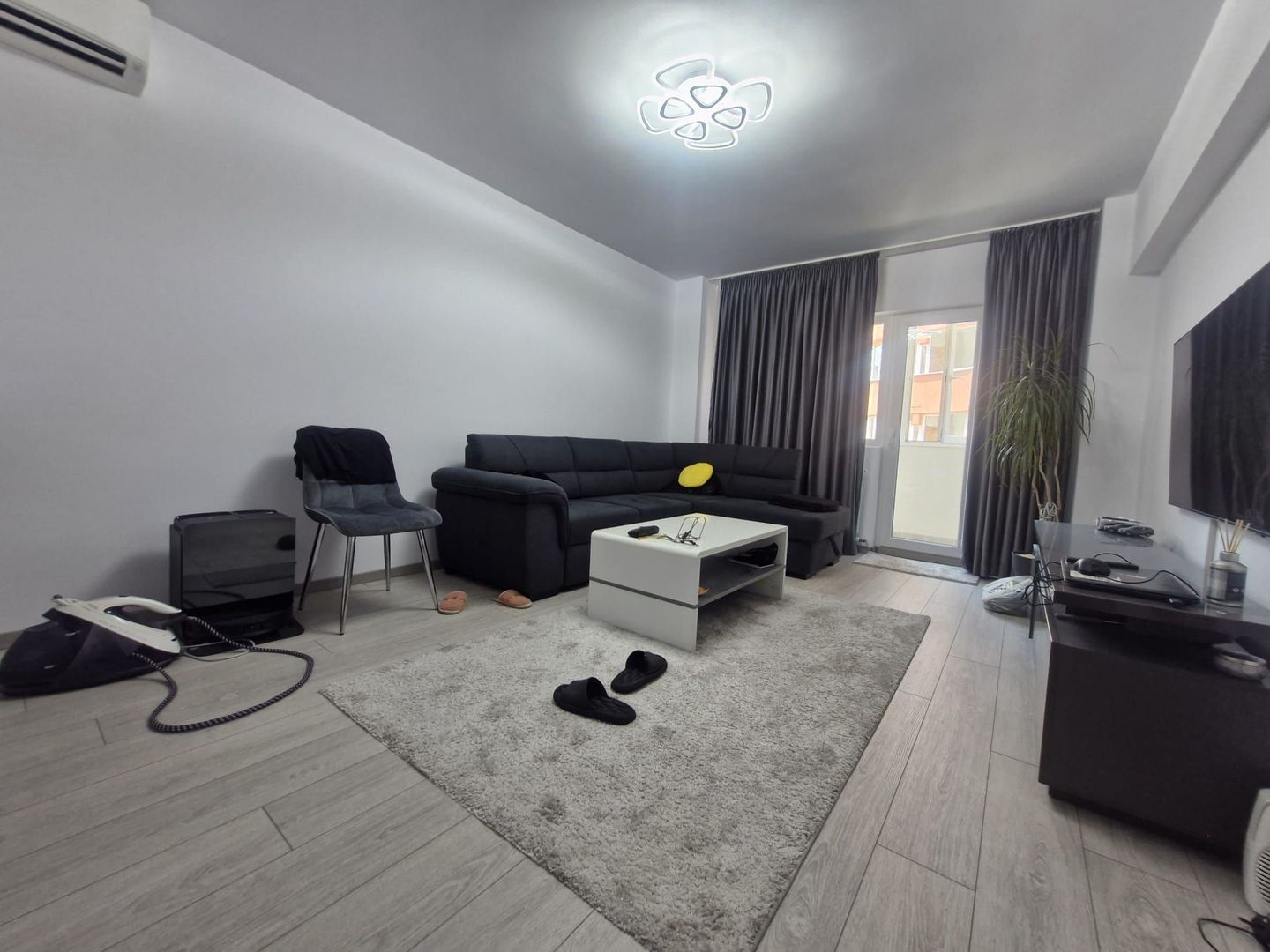 Mosilor-PizzaHut // renovat // mobilat-utilat - Poză 1