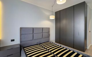 Apartament cu 2 camere, zona Str Eroilor - Poză 13