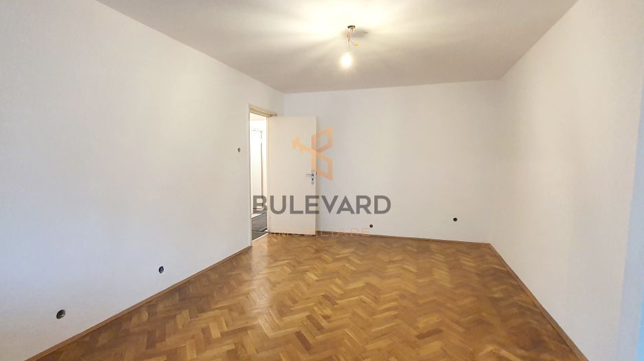 Apartament 3 camere decomandate +parcare, zona Bdl. N. Titulescu! - Poză 2