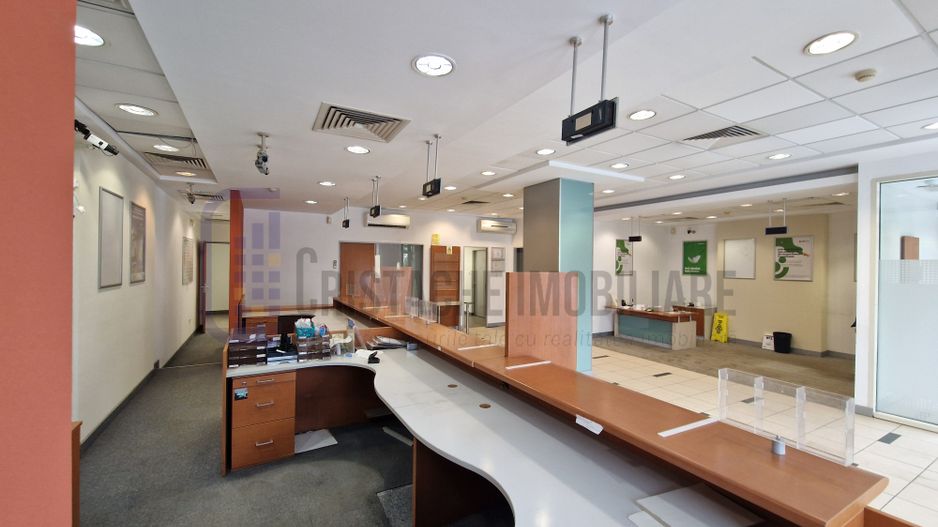 Spatiu comercial la parterul RECOM, P-ța Muncii - Poză 2