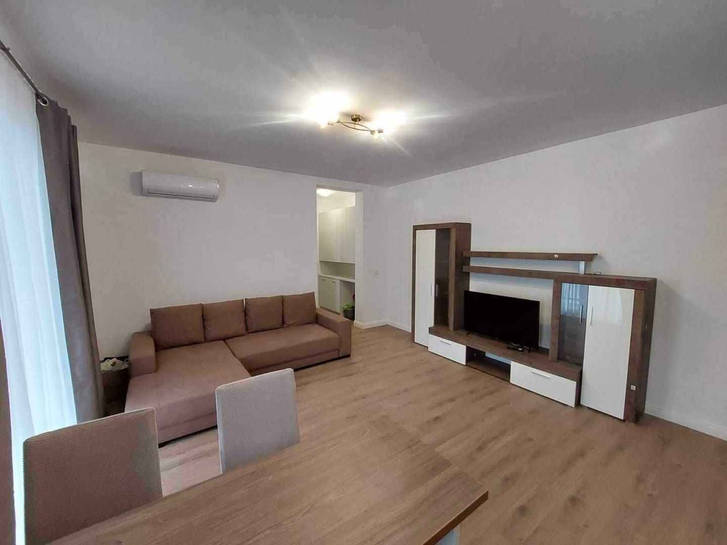 Braytim | 2 camere | Etaj 1 | Loc Parcare | Mobilat complet - Poză 1