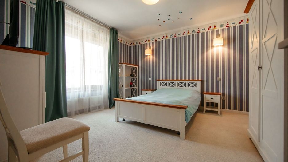 Vilă modernă  cu curte generoasă în Iancu Nicolae - Poză 5