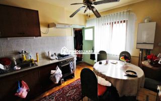 Central - Casa + Spatiu comercial stradal - Strada Predeal - Poză 9