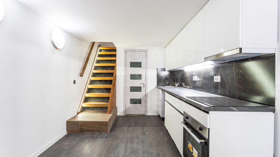 Vânzare, casă, 2 camere, str. Stejarilor, Vadului Vodă - Poză 2