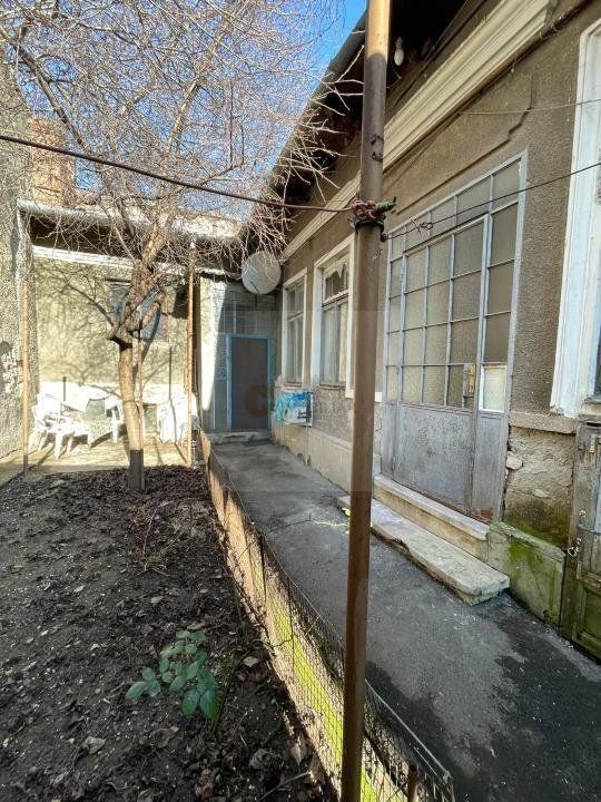 Casă 4 camere de vânzare | Zona Banu Manta | Construcție 1947 - Poză 2