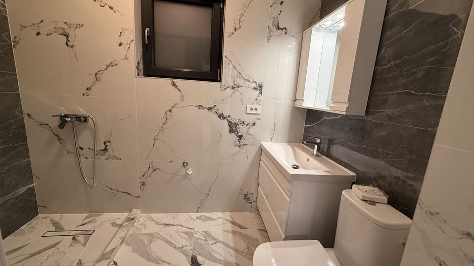 Apartament cu 2 camere, parcare subterana și 2 balcoane - Poză 8