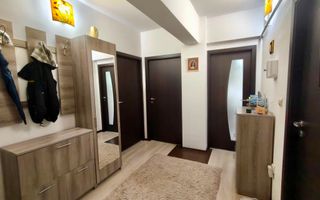 Apartament de inchiriat / 3 camere/ loc de parcare privat - Poză 10