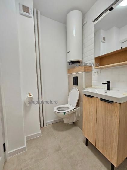 Decomandat 2 Camere Renovat Loc de Parcare Aparatorii Patriei - Poză 11