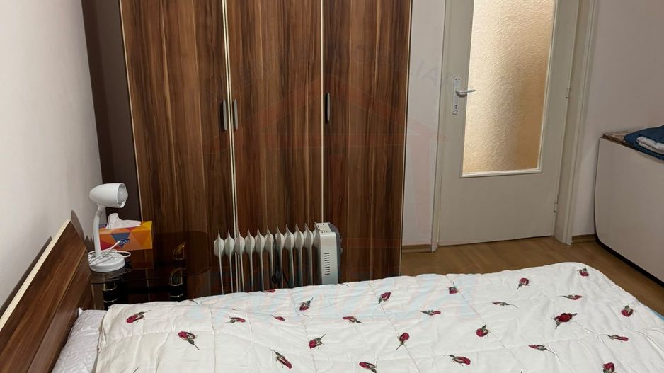 GARSONIERĂ DE ÎNCHIRIAT – ETAJ 2 | 250 €/LUNĂ - Poză 4