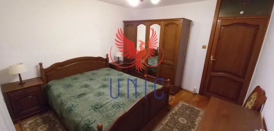 Apartament 3 camere, zona Amaradia - 400 Euro - Poză 1