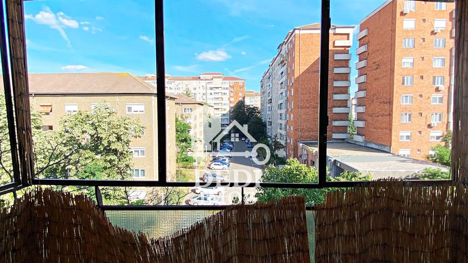 Apartament 3 camera de vânzare in zona Rogerius, Oradea - Poză 10