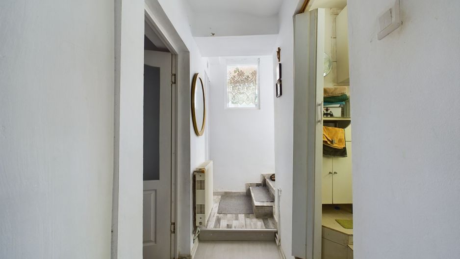 Apartament semicentral cu 2 camere - Poză 7