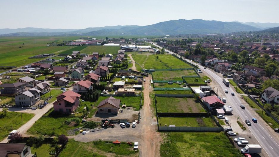 Teren intravilan 1108 mp Sacele, jud. Brasov - Poză 8