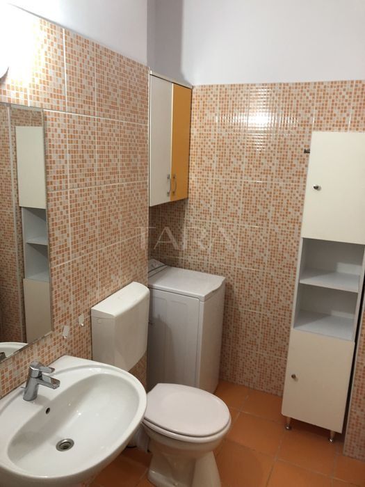 Apartament 2 camere, zona Centrala. - Poză 5