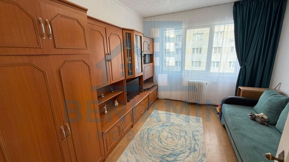 Garsoniera 21mp cartier Tractorul la etajul 2 cu baie si bucatarie - Poză 1