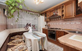 Vânzare, apartament, 2 camere, str. Băcioii Noi, Botanica - Poză 1
