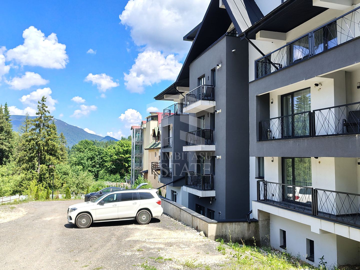 Mobilat utilat integral MODERN | Decomandat | Predeal - Poză 28