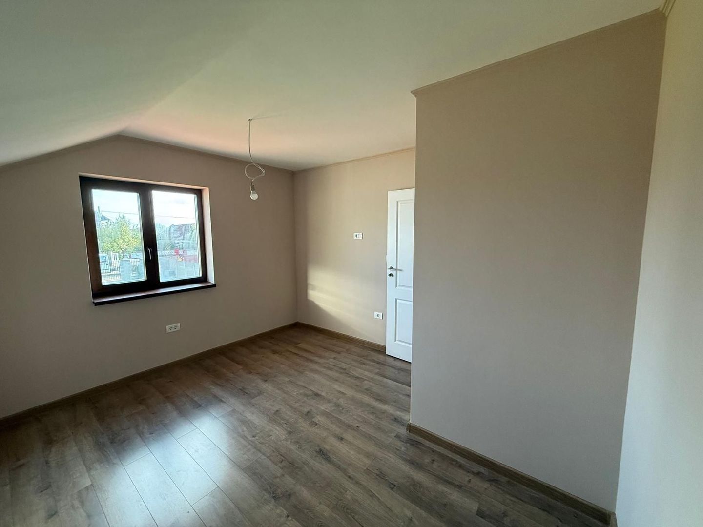 4 CAMERE , UTVIN , DUPLEX MODERN - Poză 9