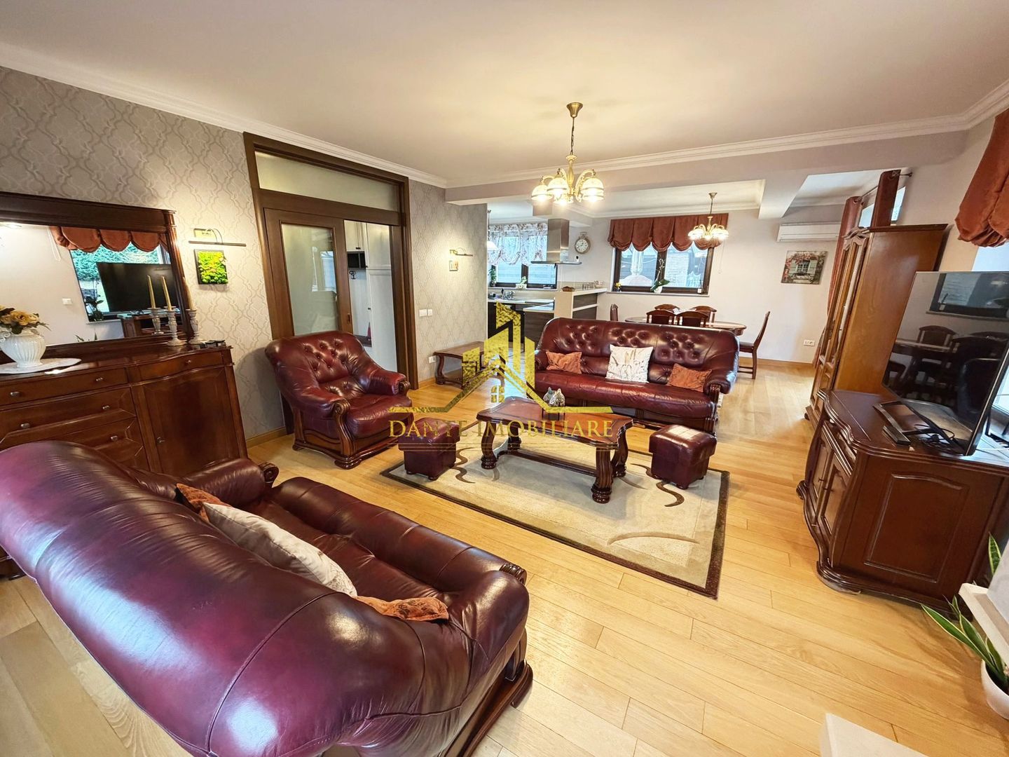 Casa, 3 dormitoare, 3 bai, ultrafinisata, mobilat lux, Faget - Poză 3