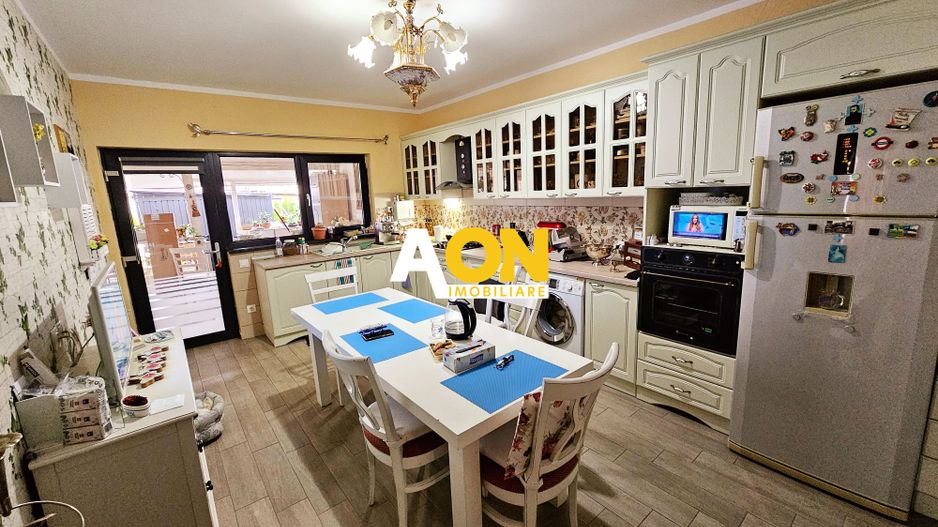 Casa 3 camere, mobilata, utilata, 446 mp teren, Alba - Micesti - Poză 2