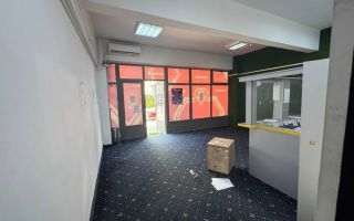 Spatiu comercial 60 m.p. in Complex Baicului stradal - Poză 3