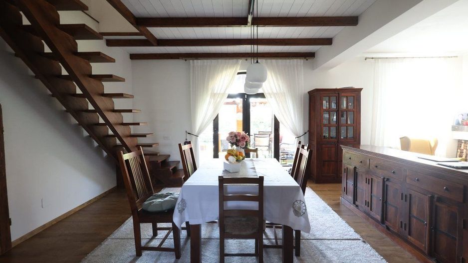 Casa 4 camere, de vanzare 138 mp utili - Poză 3