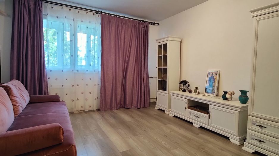 2 camere | 49,9 mp total | Etaj 4/10 | COMISION 0 - Poză 3