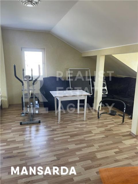 Vilă cu 7 camere de vânzare P+E+M in orasul Pantelimon - Poză 22