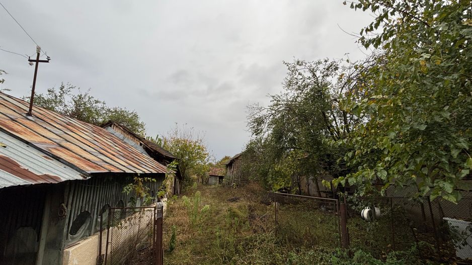 Casă + Teren 1.245 mp aproape de București (Ologeni, Prahova) - Poză 5