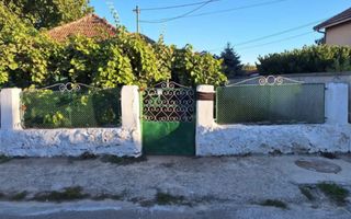 CUMPANA ( cod02) - Casa batraneasca 5 camere cu teren 491 mp - Poză 1