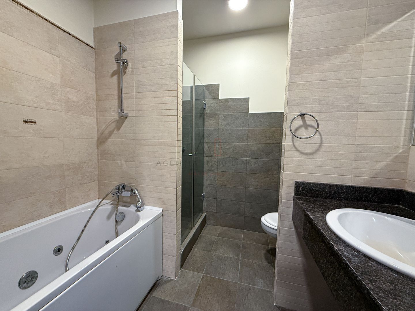 4 camere Central Park l loc parcare l 150 mp - Poză 11