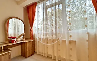 Apartament cu 3 camere de închiriat in zona Rogerius , Oradea - Poză 11