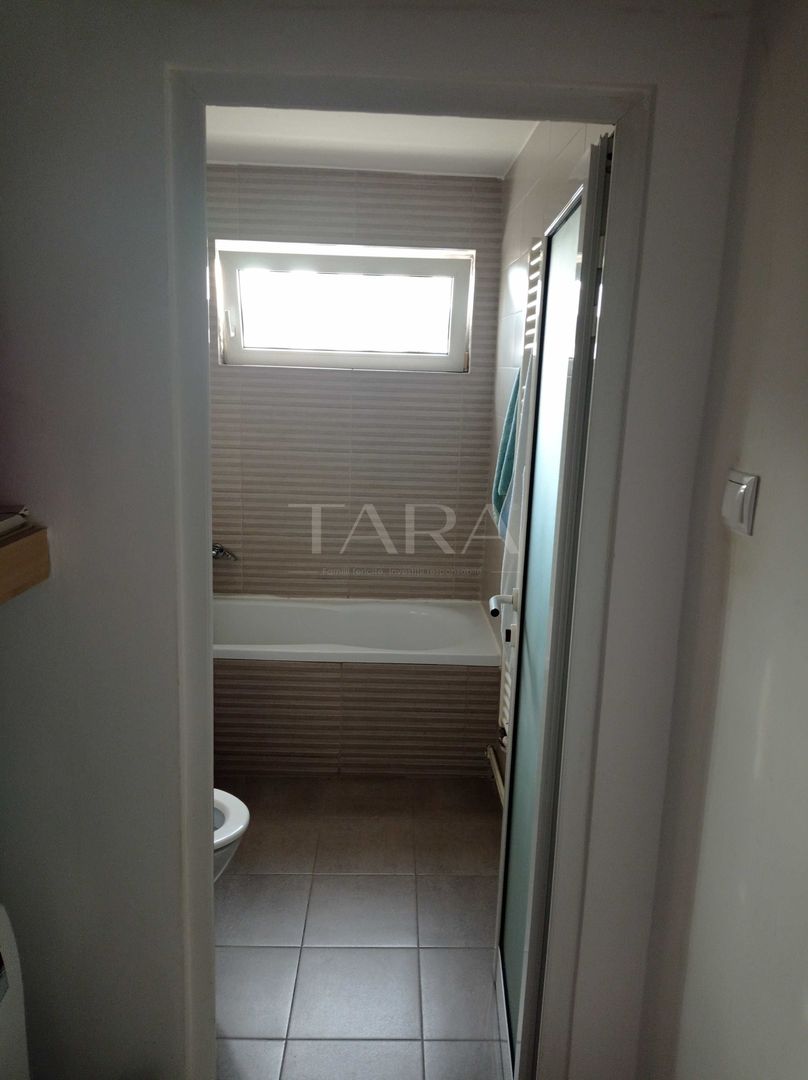 Apartament spațios cu 3 camere semidecomandat, în zona Calea Florești. - Poză 6