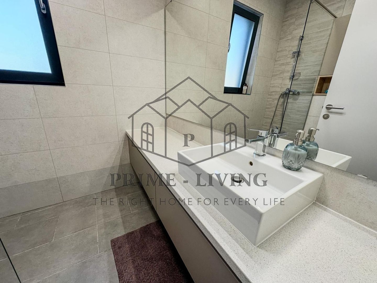 VILA COMPLET MOBILATĂ  LA VANZARE, IN COMPLEX REZIDENTIAL - Poză 11