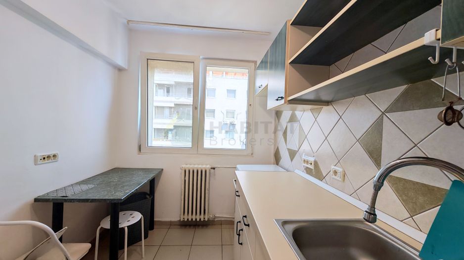 Apartament cu trei camere in inima cartierului Titan - Poză 8