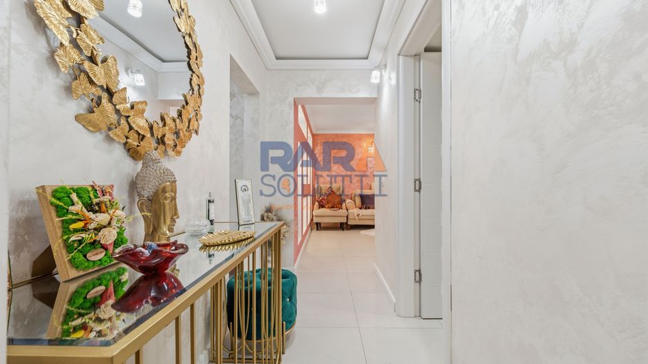 Apartament spațios cu 4 camere - renovat modern, mobilat și utilat - Poză 2