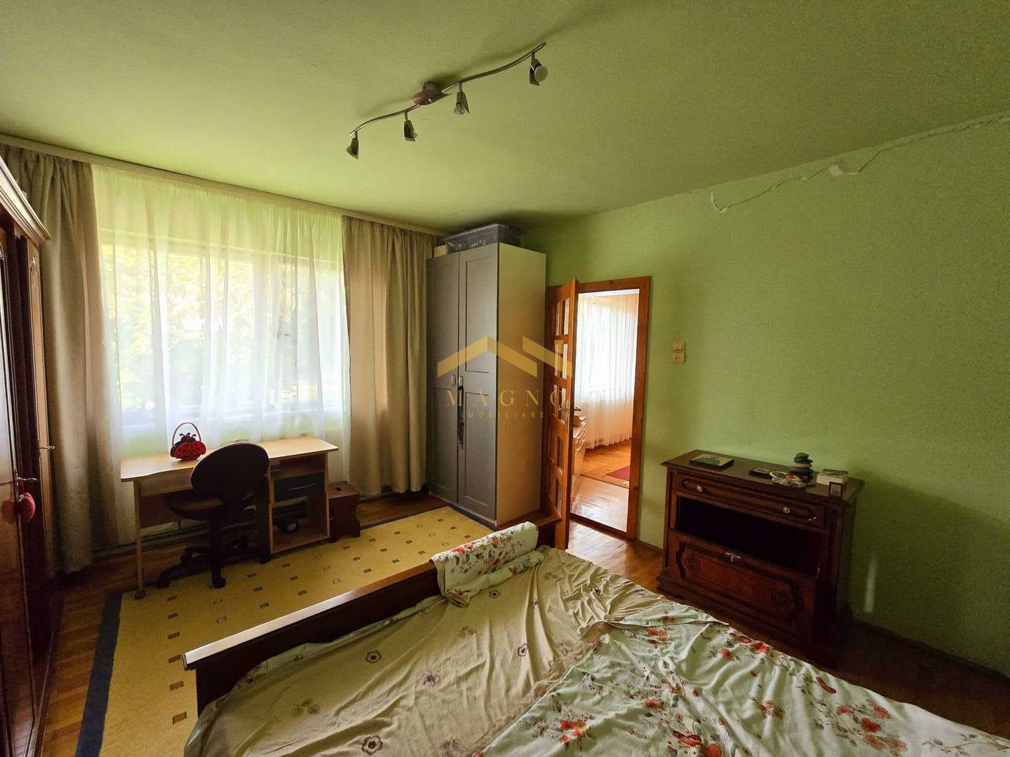 Casa de vanzare cu teren mare pe Ady Endre Aradul nou - Poză 11