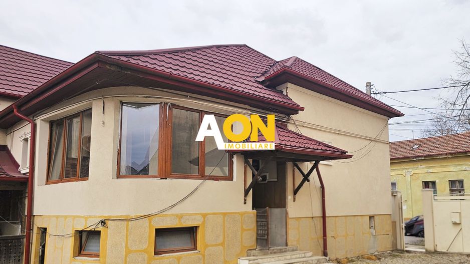 Apartament cu 2 camere în casă boierească, 120 mp, Centru Alba Iulia - Poză 1