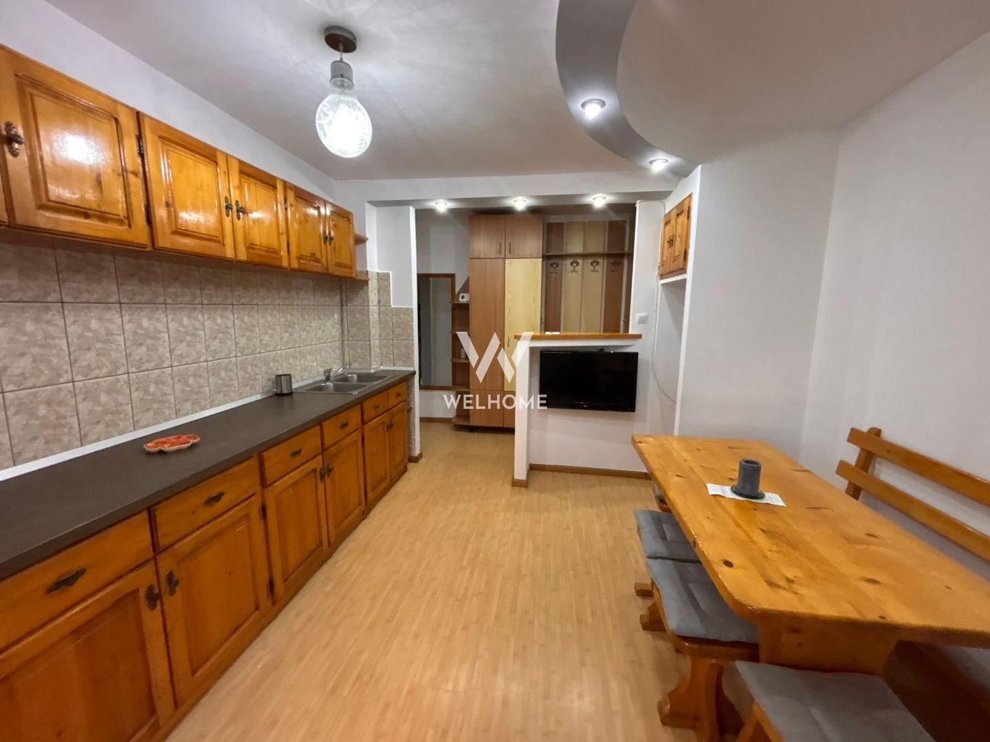 Apartament 2 camere decomandat cu pivniță - Poză 2